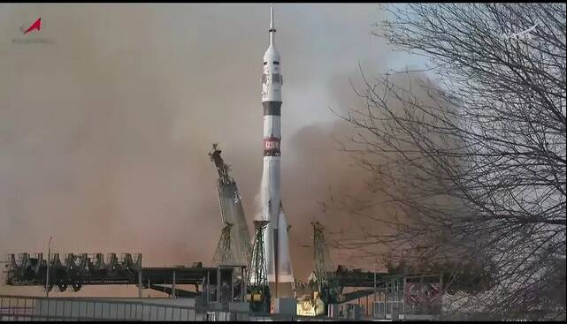 فضانوردان آمریکایی و روسی در روز شکرگزاری راهی فضا شدند