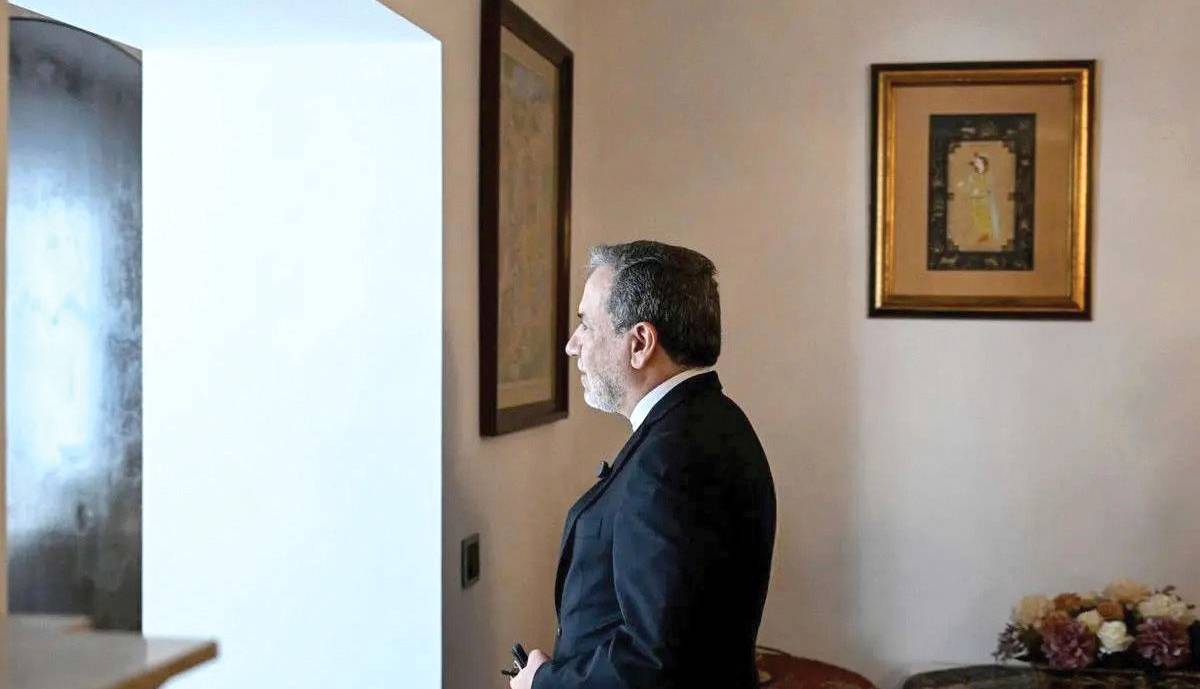 نشانه‌‌‌شناسی تحرکات مذاکراتی پاریس