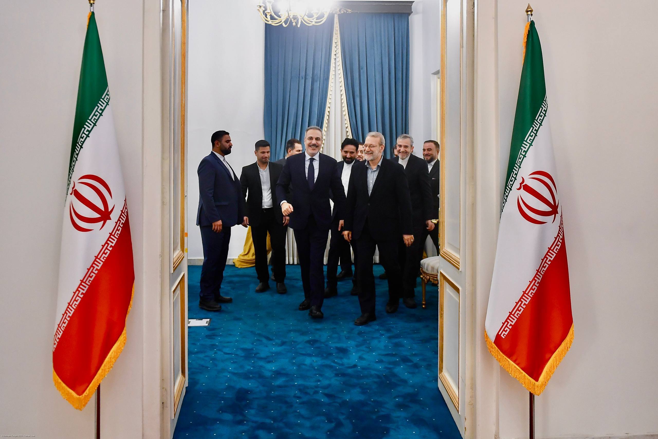 تصاویری از دیدار فیدان و لاریجانی؛ از استقبال تا بدرقه