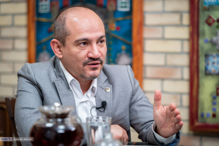 اظهارات حمزه صفوی درباره تفاوت دیدگاه‌ها با پدرش؛ بچه‌های یک خانواده هیچ کدام شبیه هم نیستند