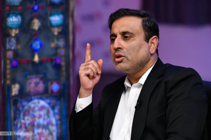 سعیدی: مردم مدت‌هاست از دوگانه‌ بسیار مضحک «اصولگرا ـ اصلاح‌طلب» عبور کرده‌اند