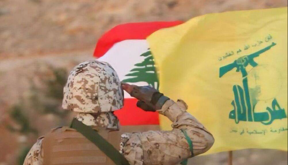 فرمانده ارشد حزب‌الله: کنار گذاشتن سلاح را رد می‌کنیم