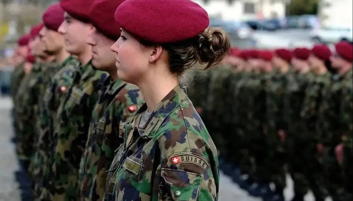 طرح سربازی اجباری برای زنان سوئیسی، رأی نیاورد