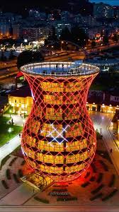 ساختمانی غیر معمول به شکل فنجان چای سنتی ترکیه