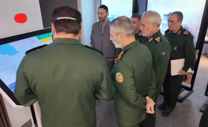 بازدید رئیس ستادکل نیروهای مسلح از قرارگاه سازندگی خاتم الانبیاء