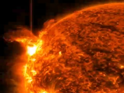 فوران قدرتمند خورشیدی