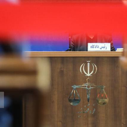 محکومیت مشاور وزیر پیشین راه به حبس و انفصال از خدمت؛ «مکارم» پست‌فروشی می‌کرد!