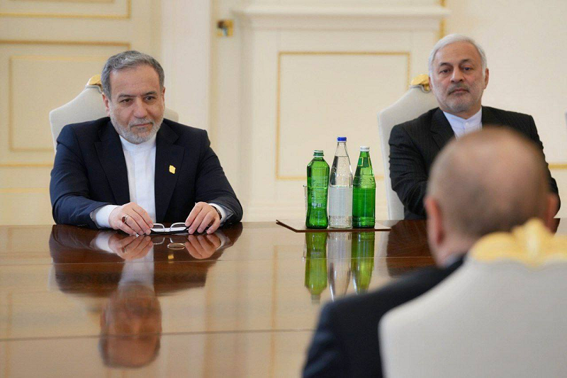 تاکید عراقچی در دیدار علی‌اف بر نقش رایزنی‌های مستمر دیپلماتیک برای رفع سوءبرداشت‌ها