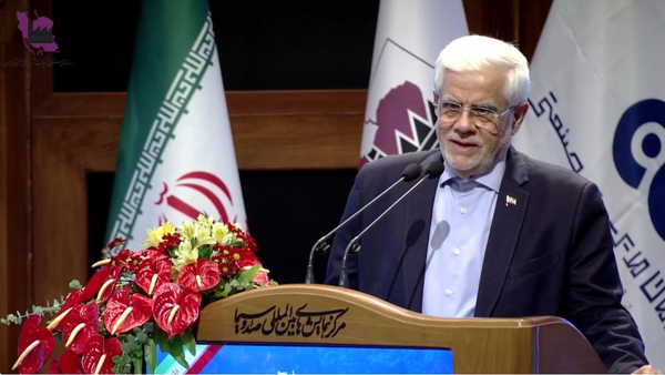 عارف: اینکه بگوییم یک مدیر ارشد را به اتهام فلان اختلاس به دادگاه برده شد، هنر نیست