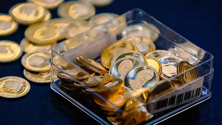 بازار طلا و سکه بالاخره آرام شد؛ نوسان دلار در کانال ۱۲۴ هزار تومان