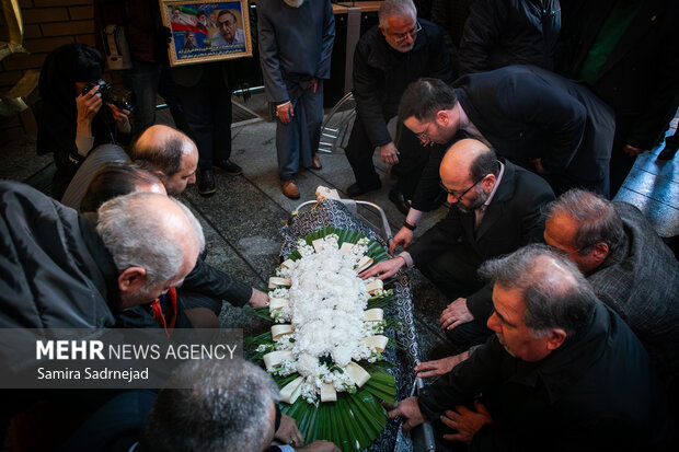 ایران پرسمان