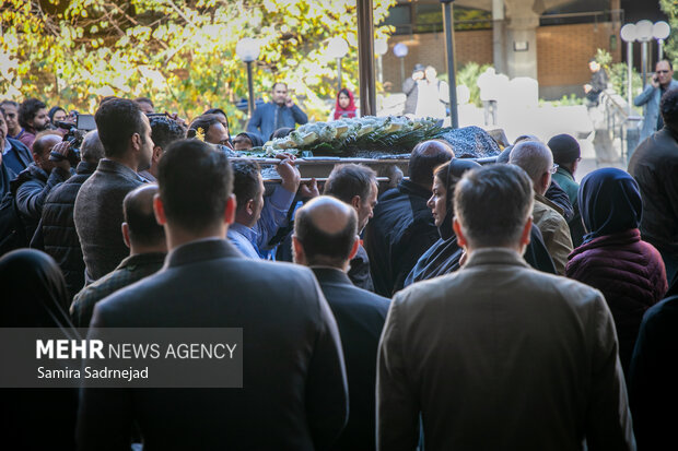 ایران پرسمان