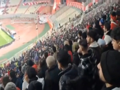 پذیرایی از خاندان پهلوی در ورزشگاه!