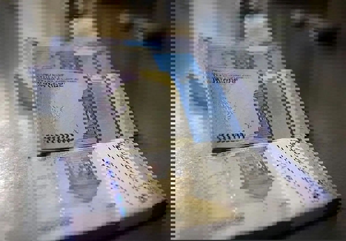 جدول حقوق و دستمزد سال ۱۴۰۵ کارکنان و بازنشستگان منتشر شد؛ حداقل حقوق ۱۵.۶ میلیون تومان