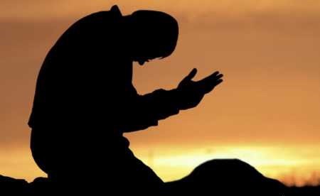 چرا در زمان توزیع رزق خوابی؟