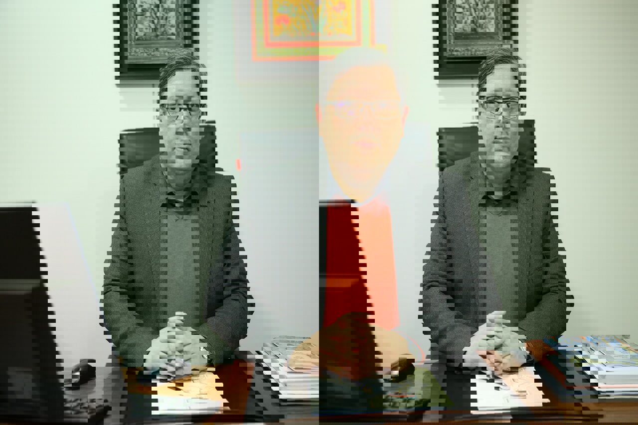 در کتابخانه ملی، امکان نگهداری از نسخ خطی در شرایط مناسب فراهم است