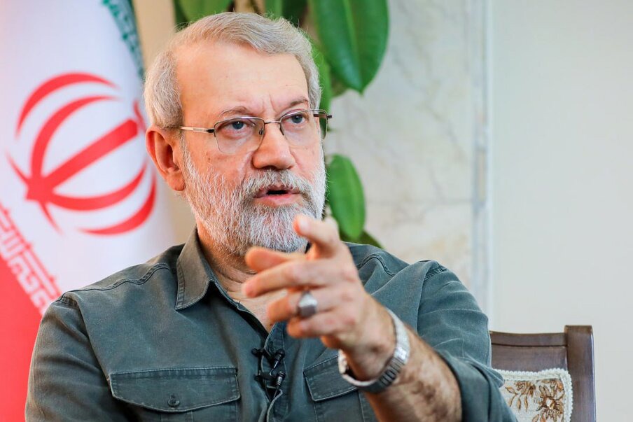 پاسخ تند لاریجانی به اظهارات مداخله جویانه ترامپ درباره اعتراضات در ایران