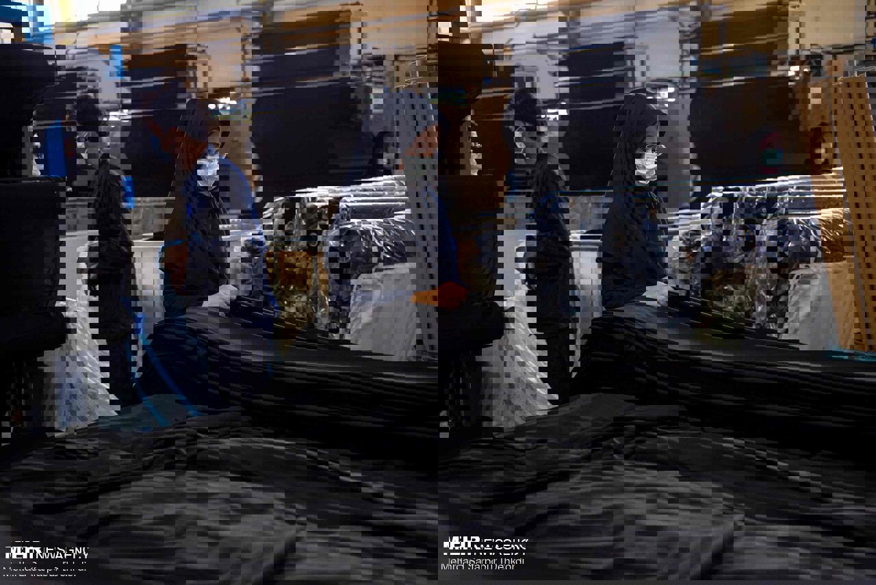 در بازار پارچه، نفوذی وجود دارد