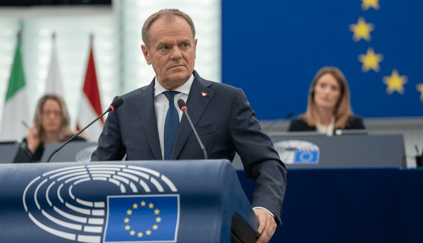 لهستان: اروپا متحد نباشد، کارش تمام است