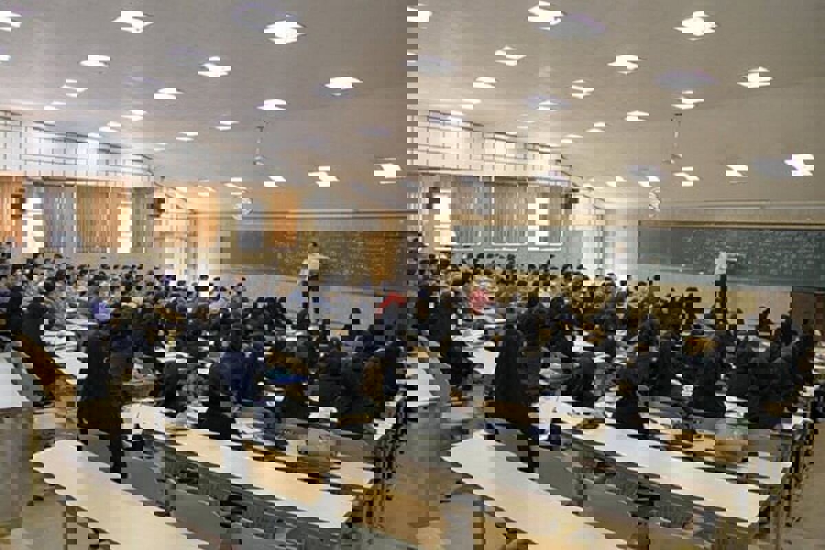 افزایش سهمیه جذب اساتید بازنشسته در دانشگاه‌های غیرانتفاعی به ۵۰ درصد