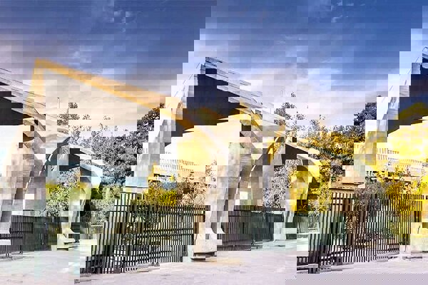 ثبت‌نام ترم دوم تحصیلی دانشگاه تهران به تعویق افتاد