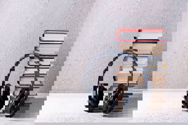 عرضه دو کتاب صوتی با صدای یامین‌پور با تخفیف ۵۰ درصدی