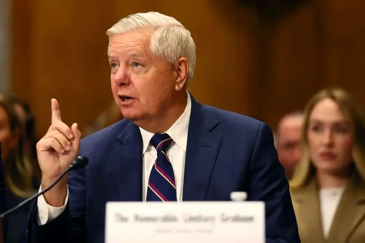 لیندزی گراهام: قبولاندن توافق به ایران دشوار است