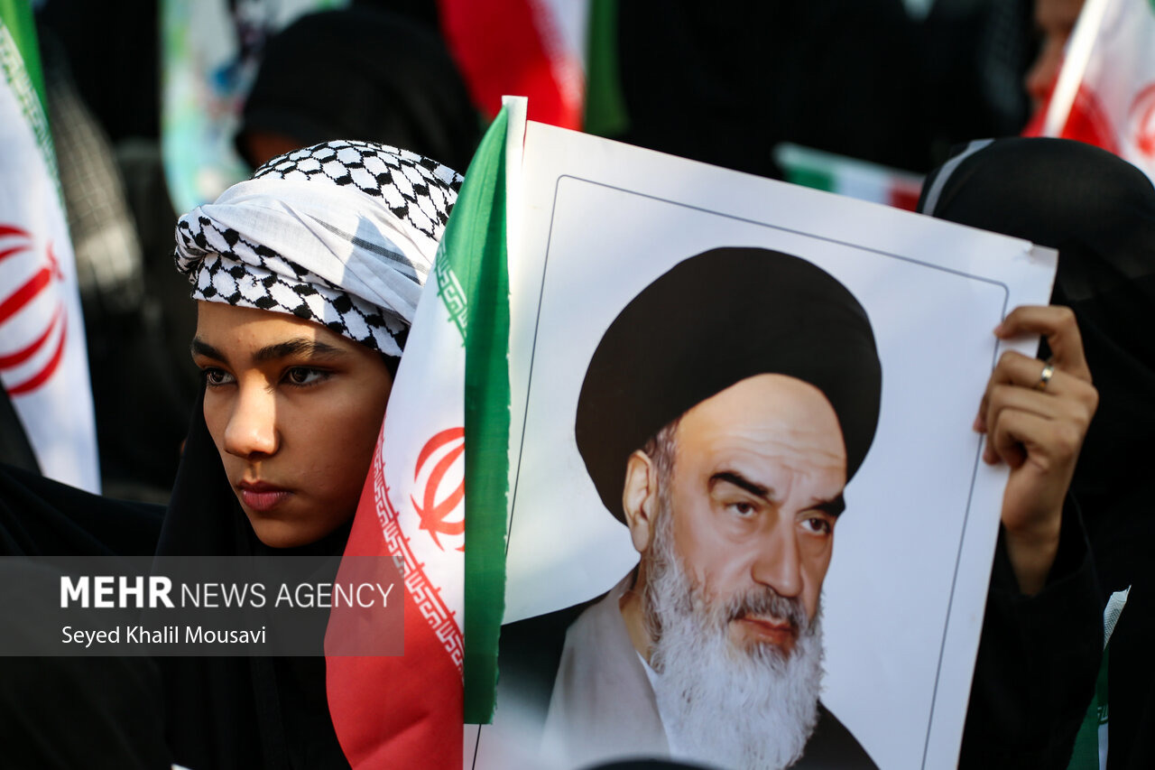 دعوت ستاد مرکزی راهیان نور برای حضور مردمی در راهپیمایی ۲۲ بهمن