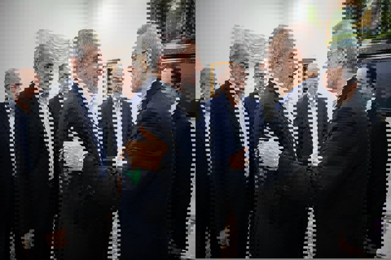 دیدار علی لاریجانی با جمعی از اعضای هیأت رهبری حماس در دوحه