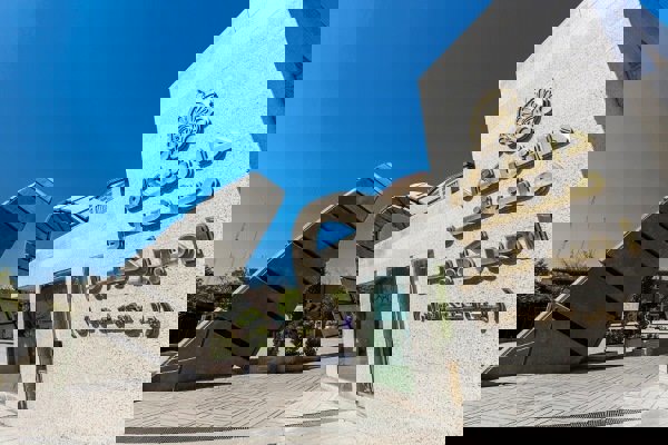 درخشش جهانی امیرکبیر؛ تقدیر WHO از پژوهشگر ایرانی حوزه هوش مصنوعی