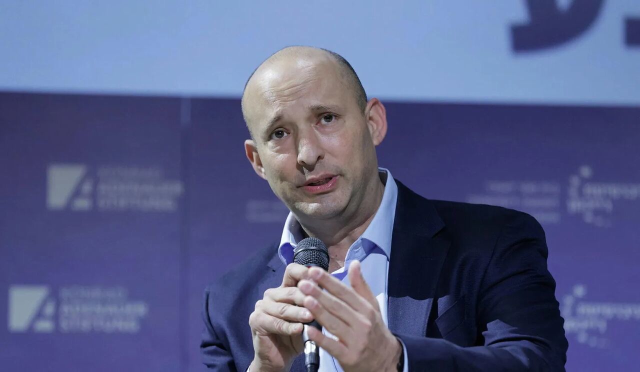 نخست‌وزیر پیشین رژیم صهیونیستی: اسرائیل دچار تفرقه شده و دوام نخواهد آورد