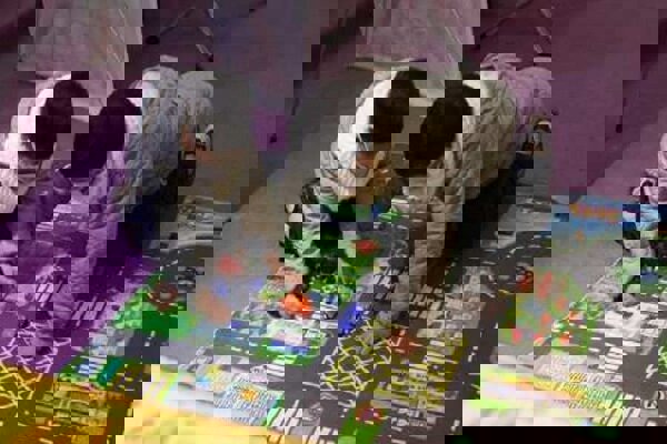 دل‌زدگی کودکان از اسباب‌بازی/ وقتی وسیله جای هم‌بازی را می‌گیرد