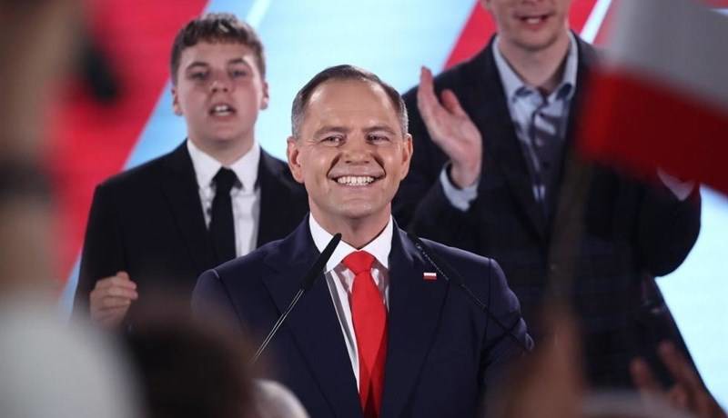 رئیس جمهور لهستان قانون استقلال قوه قضائیه را رد کرد