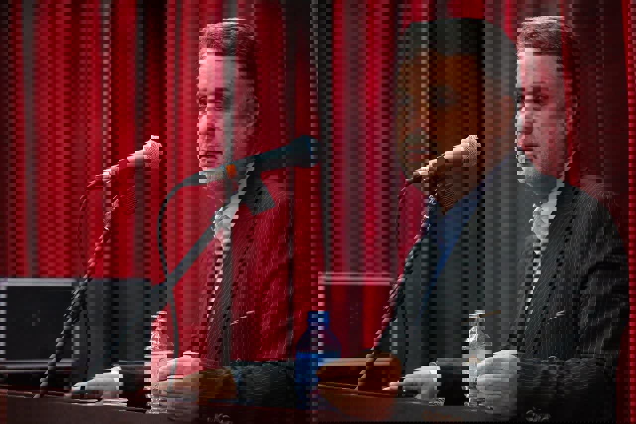 تأکید معاون وزیر بهداشت بر پیگیری مطالبات و پرهیز از برخوردهای انضباطی