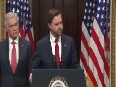 خودداری ونس از اظهار نظر درباره ایران