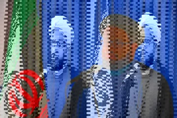 ادبیات دینی در حال نو شدن است/ معمای نویسنده مذهبی، انتخاب موضوع است