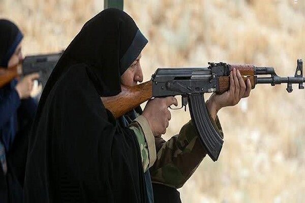 دوره آموزشی کار با اسلحه برای دانشگاهیان خوارزمی