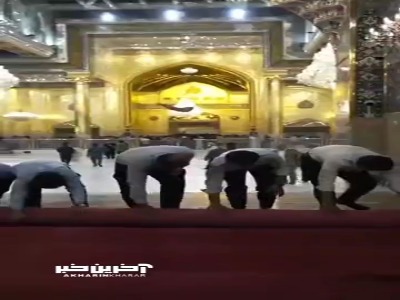 صحن‌های حرم حضرت عباس (ع) در آستانه محرم با موکت‌های قرمز پوشیده شد