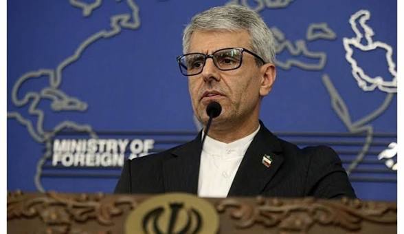 بقایی، بسته شدن تنگه هرمز را تکذیب کرد