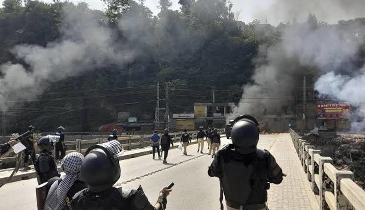 ۲۴ کشته در پی اعتراضات در کشمیر پاکستان