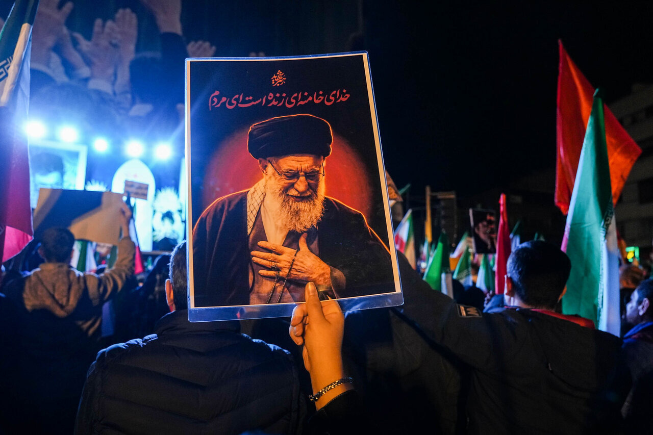 اعلام برنامه‌های دانشگاهیان برای آیین وداع و تشییع رهبر شهید انقلاب