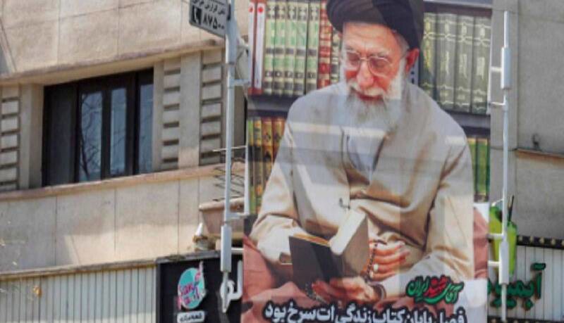 گزارش الشرق‌الاوسط درباره مراسم تشییع پیکر رهبر شهید انقلاب