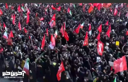 طنین فریاد «مرگ بر آمریکا» و «لعنت‌الله‌علی اسرائیل» در مصلی تهران