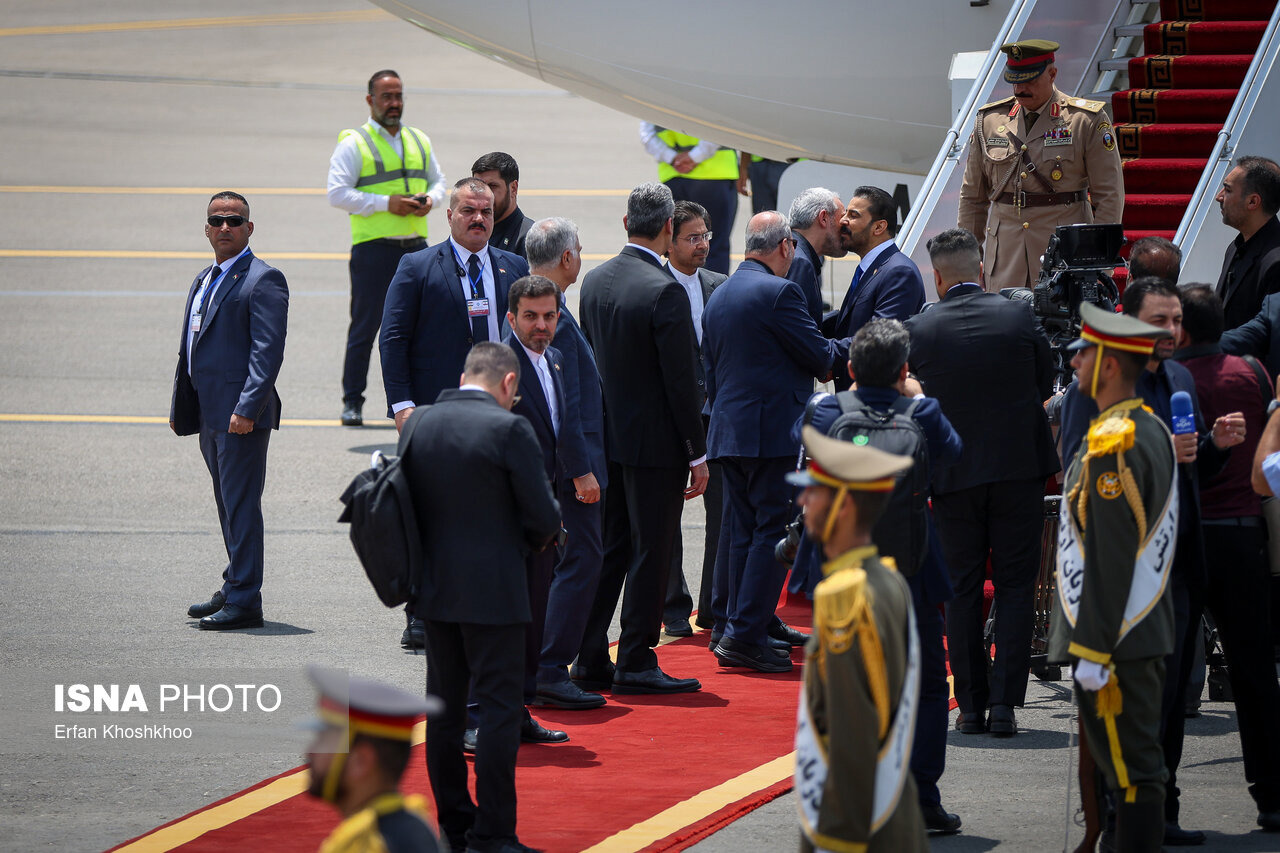 نخست‌وزیر عراق به تهران رسید
