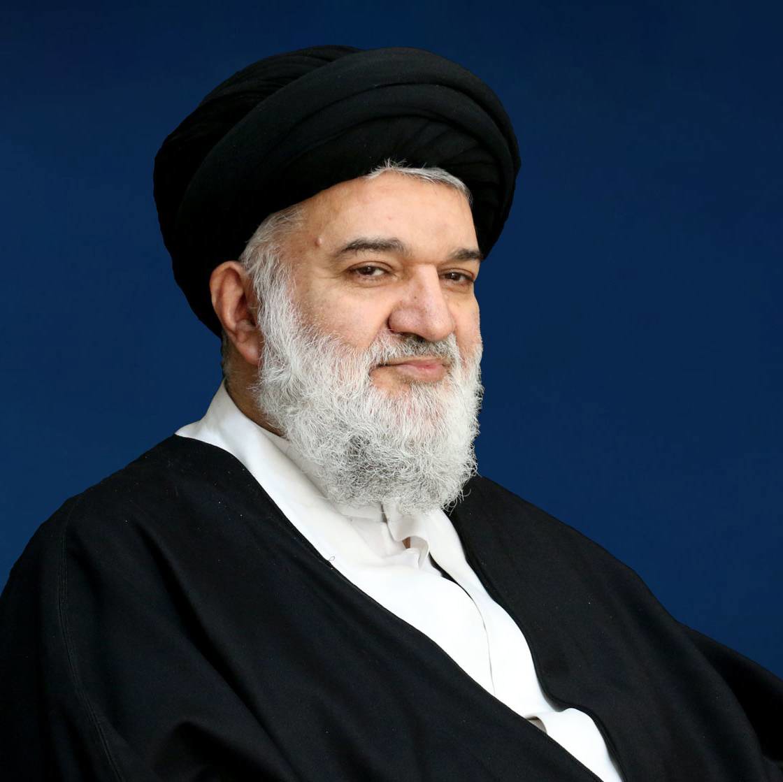 عصر ایران: آقای خرازی! از ریش سفید و عمامه سیاهت خجالت بکش