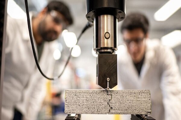 تلاش برای جایگزینی واردات با فناوری‌های بومی در صنایع راهبردی کشور