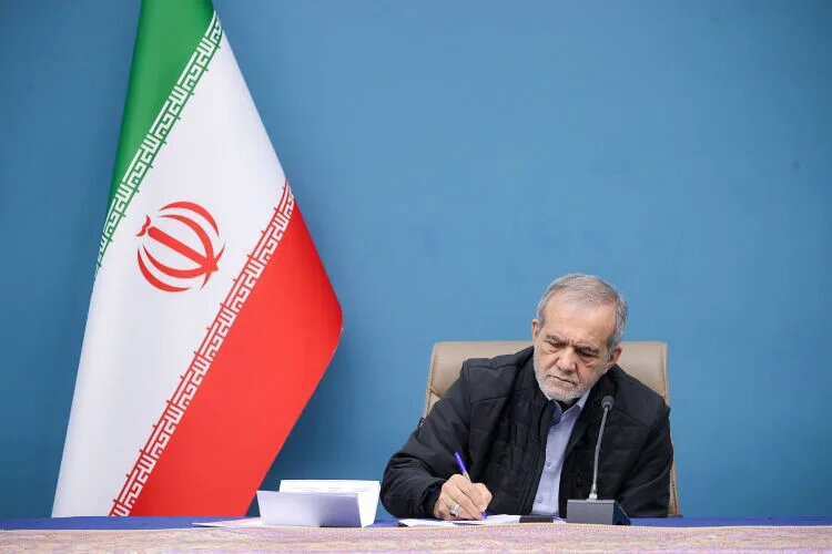 آزمون تربیت معلم همزمان با کنکور سراسری ۱۴۰۵ برگزار می‌شود