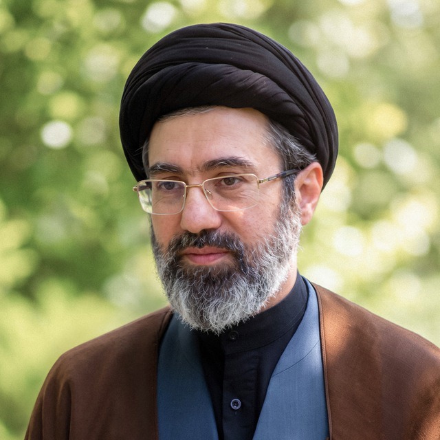 رهبر انقلاب: از توصیۀ این خادم به آحاد ملّت آن است که به هیچ‌وجه اجازۀ بروز هیچ اختلافی را در بین خود ندهند | آخرین خبر