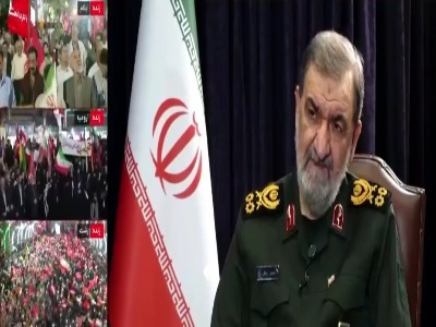 رضایی: دولتمردان با کنترل فشار اقتصادی بهانه را از دشمن بگیرند‌