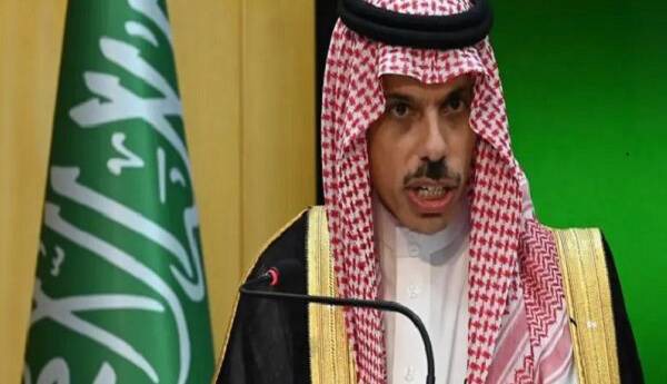 بن فرحان: اختلال در تنگه هرمز، بر کل اقتصاد جهانی تأثیر می گذارد